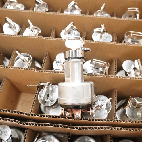 for Komatsu starting switch
08086-50000 ignition switch
Excavator start switch key PC300
0808650000 Komatsu
Digger ignition switch for PC350
Replacement starting switch 08086-50000 for Komatsu PC240
Plug-and-play ignition switch for PC300 excavator